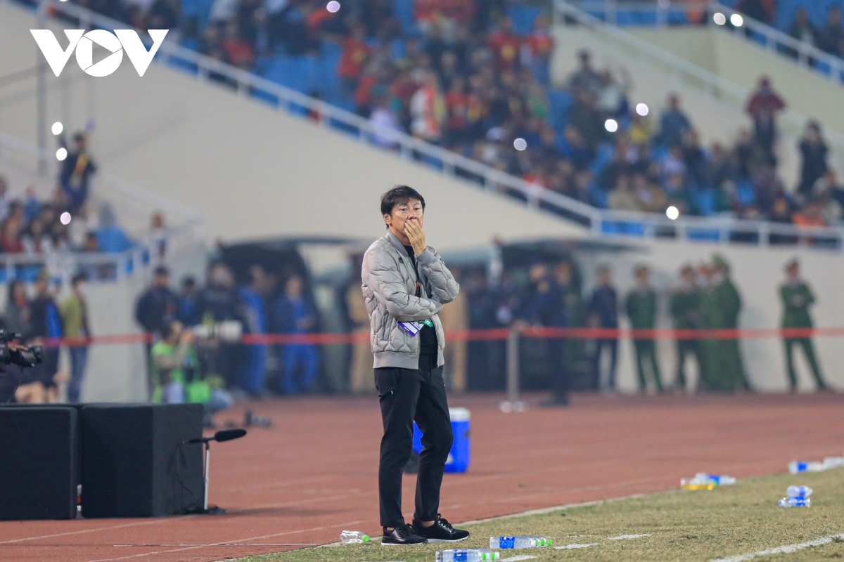 HLV Shin Tae Yong đổ lỗi cho mặt sân Mỹ Đình khi Indonesia thua ĐT Việt Nam